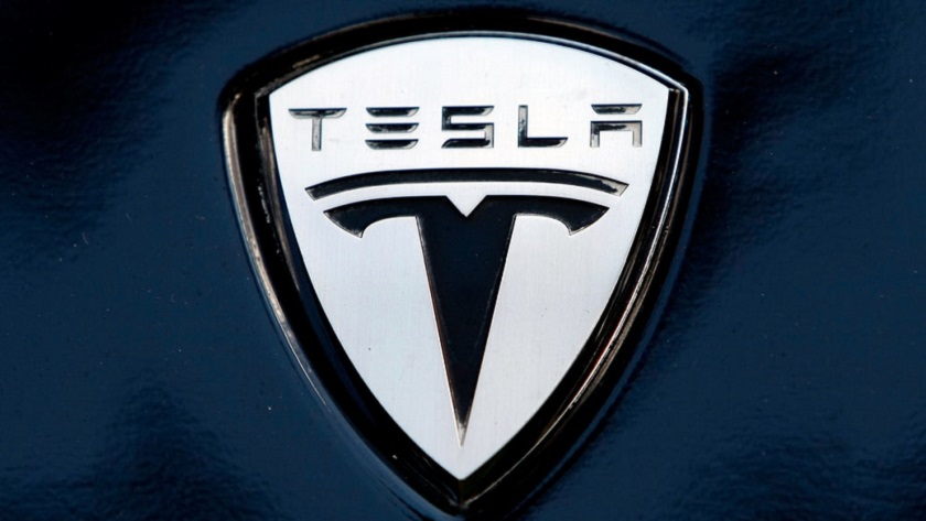 Sabes qué representa el logotipo de Tesla? Te lo explicamos