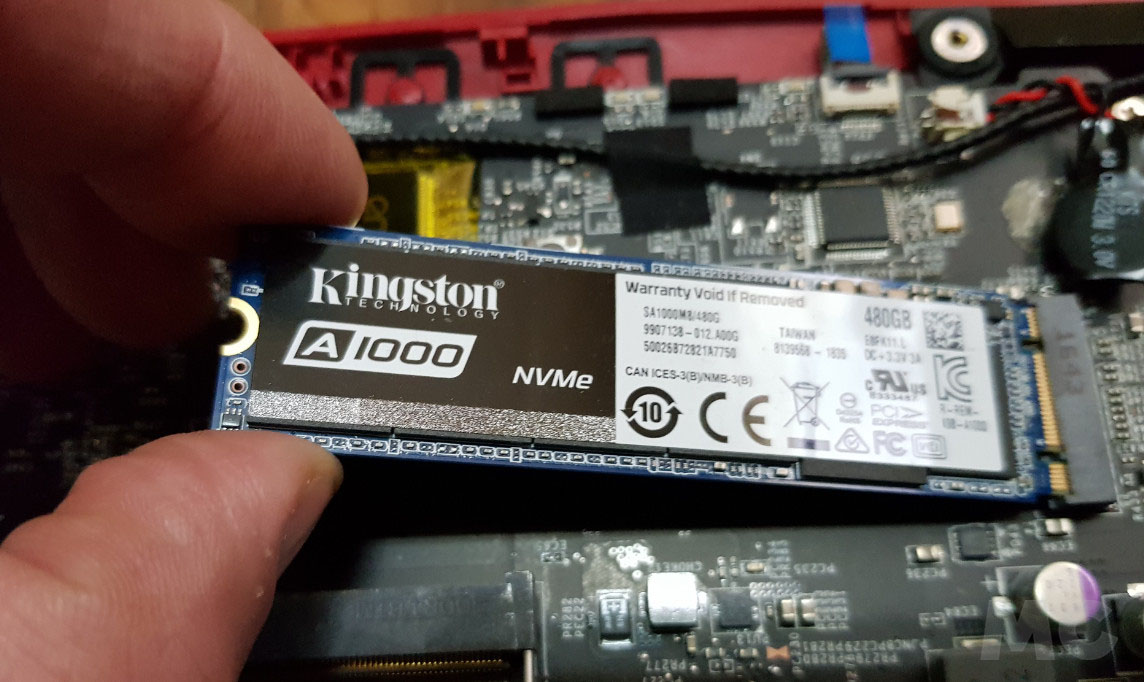 Cómo reemplazar un disco duro una SSD en un portátil