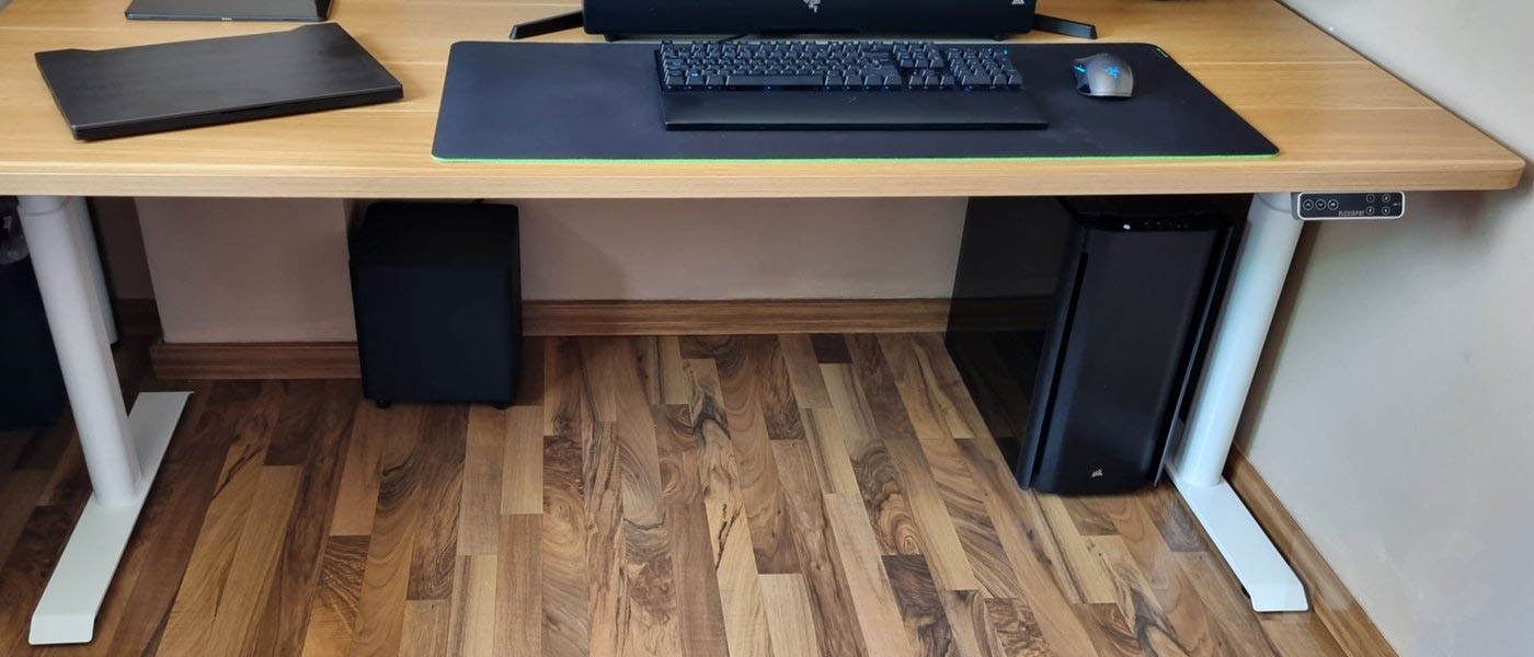 Ikea tiene un escritorio muy elegante con las mejores soluciones