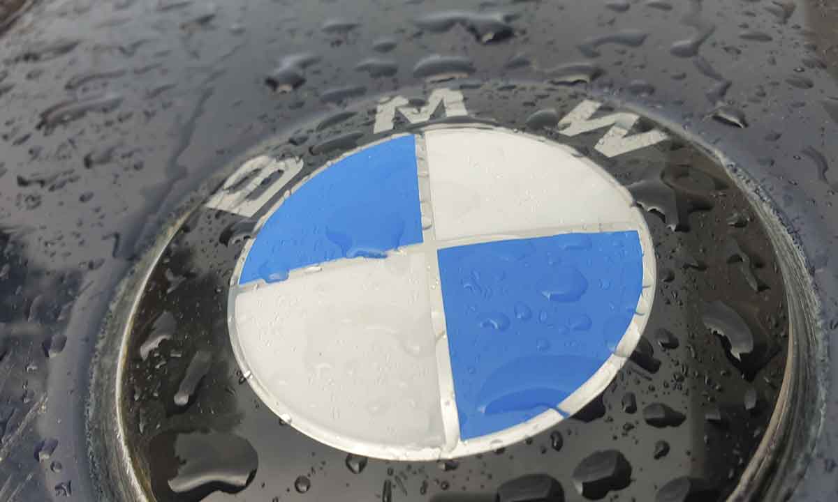 BMW da marcha atrás con la calefacción como servicio