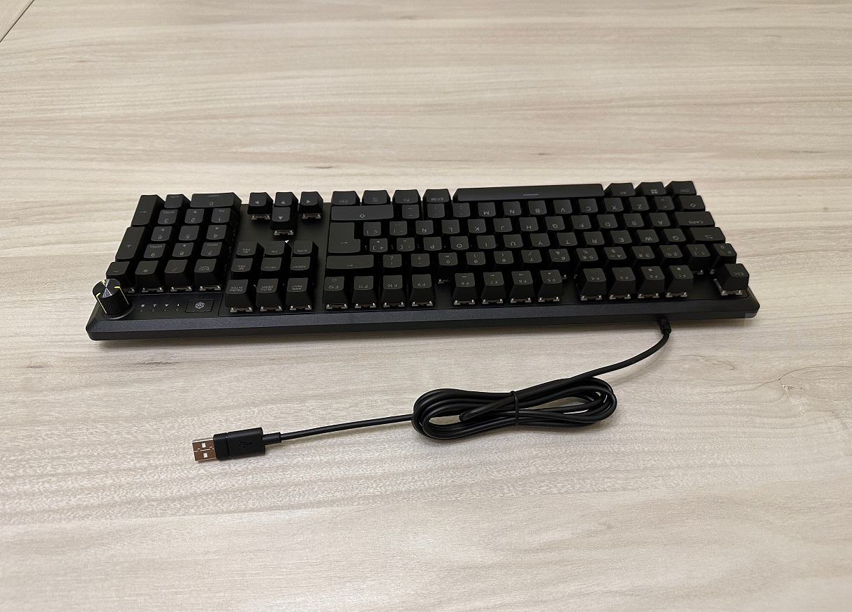 CORSAIR K70 CORE, análisis: teclado gaming de gama media que apunta a la  gama alta