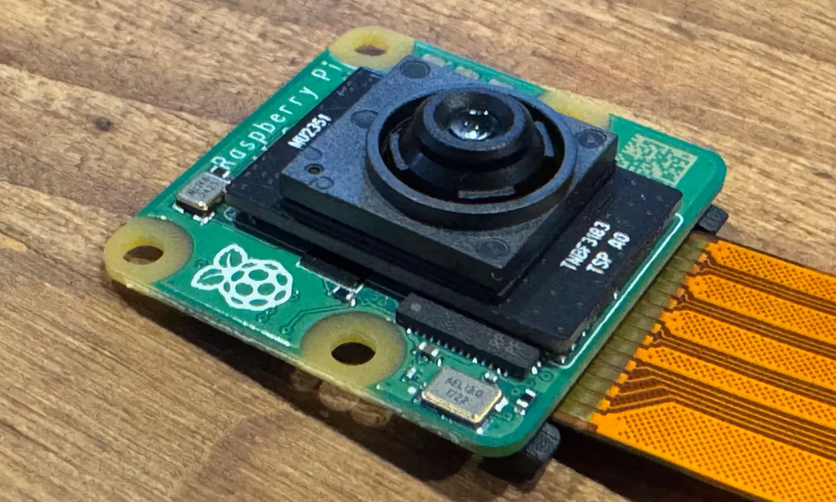 Raspberry Pi AI Camera